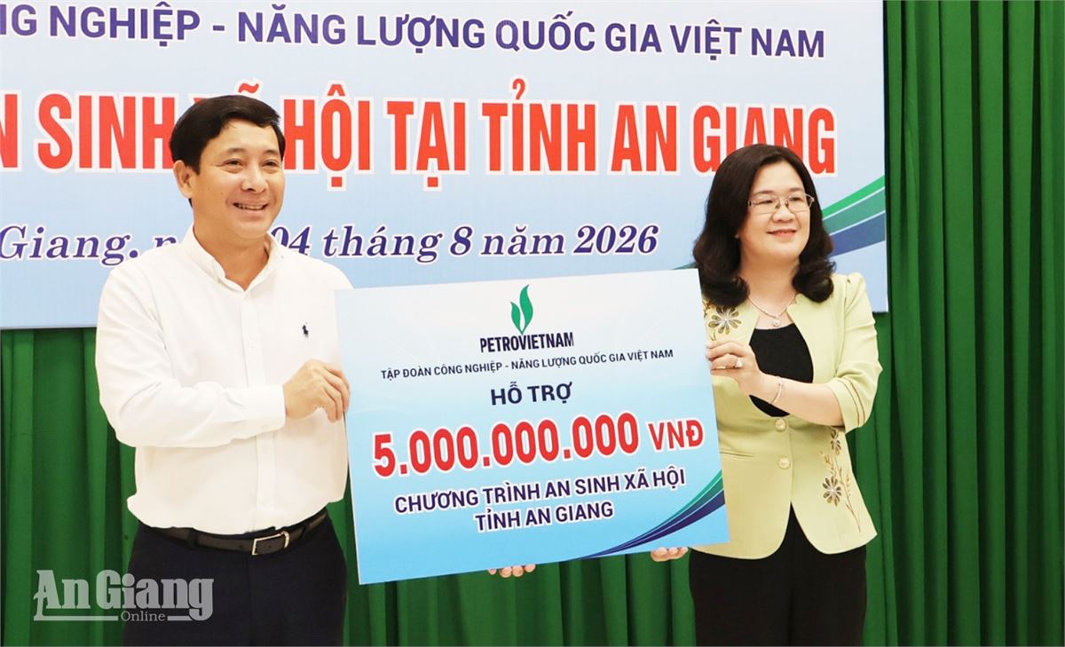 Petrovietnam hỗ trợ An Giang 5 tỷ đồng chăm lo an sinh xã hội