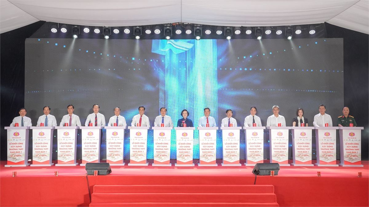 [CHÙM ẢNH] Petrovietnam đồng hành xây dựng Trường THPT Nam Đàn 1, chung tay vun đắp nguồn lực tương lai