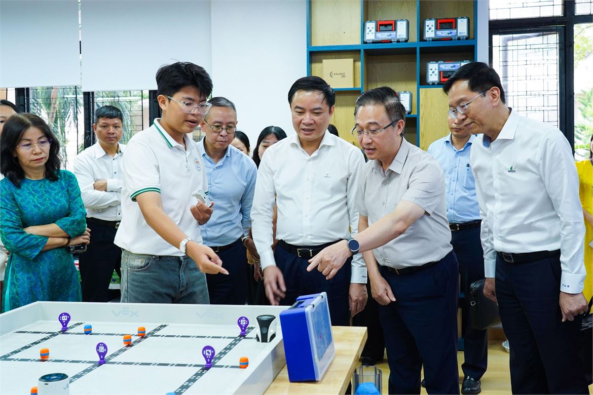 Đổi mới cách dạy, khơi mở cách học