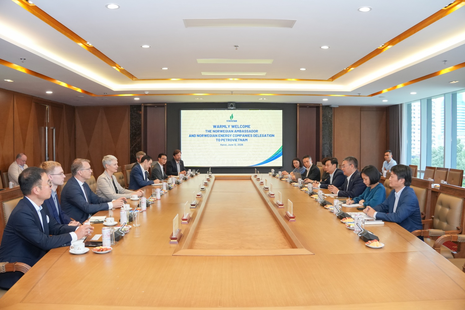 Petrovietnam thúc đẩy hợp tác với Na Uy trong phát triển điện gió ngoài khơi