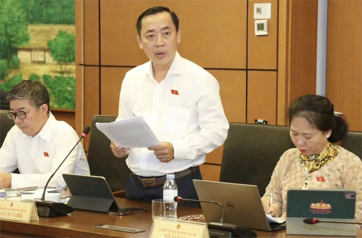 ĐBQH Đào Chí Nghĩa: Tiếp tục hoàn thiện các quy định về chuyển tiếp, bảo đảm tính liên tục của các dự án dầu khí