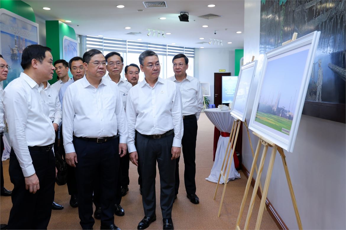 Viết tiếp chặng đường khát vọng mới