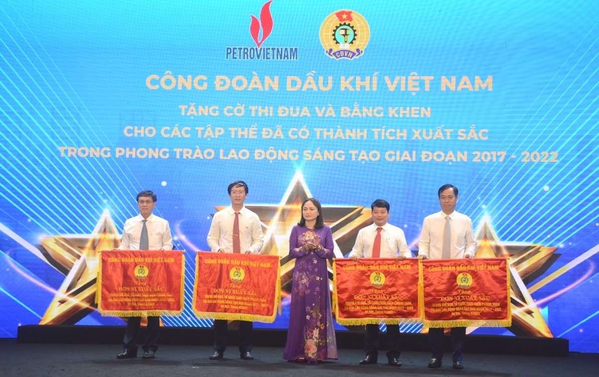 CĐ DKVN thúc đẩy người lao động đổi mới tư duy, tích cực thi đua lao động sáng tạo