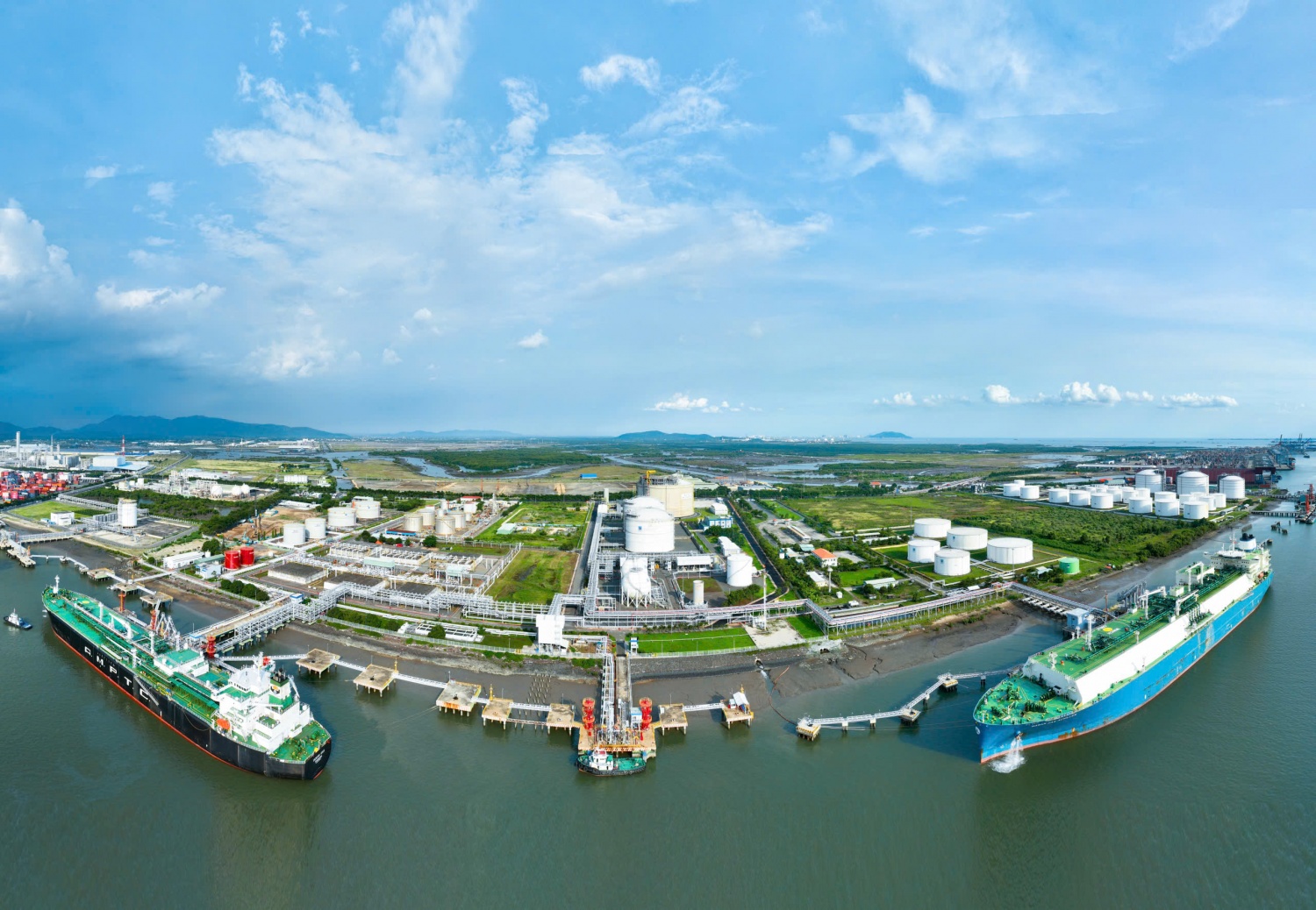 Petrovietnam: Từ trụ cột năng lượng đến điểm tựa cộng đồng