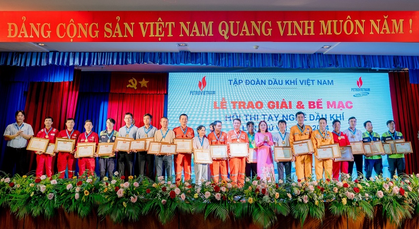 Petrovietnam động viên, khen thưởng kịp thời, khuyến khích người lao động nâng cao tay nghề