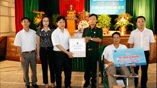 Kỷ niệm 67 năm Ngày Thương binh Liệt sỹ Việt Nam (27/71947 – 27/7/2014) Hội Cựu chiến binh Tập đoàn thăm hỏi, tặng quà các thương binh, gia đình liệt sỹ