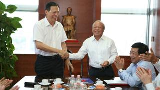 Bàn giao nhiệm vụ Chủ tịch HĐTV và Bí thư Đảng ủy Tập đoàn Dầu khí Quốc gia Việt Nam