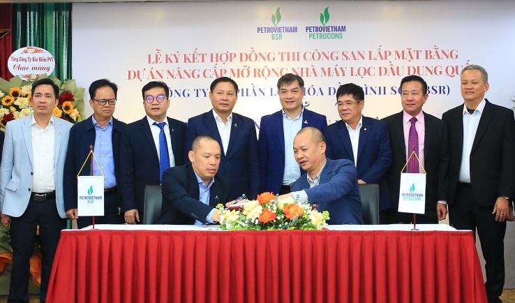 BSR và PETROCONs ký hợp đồng san lấp mặt bằng dự án NCMR NMLD Dung Quất