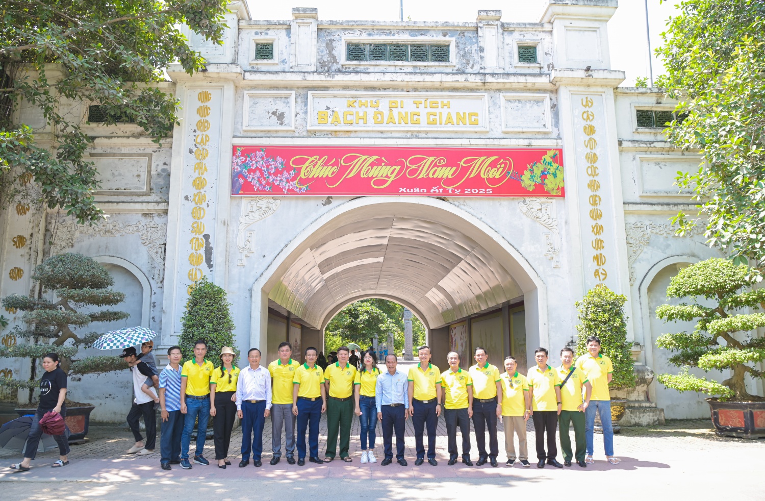 [Chùm ảnh] Hội CCB Petrovietnam tham quan Khu di tích Bạch Đằng Giang, ôn lại lịch sử hào hùng dân tộc