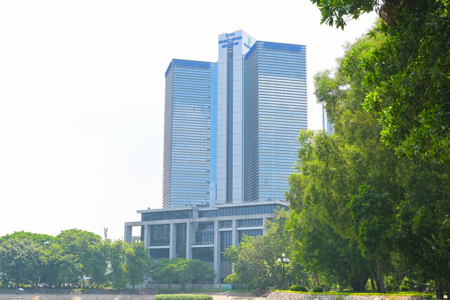 Trụ sở Petrovietnam 