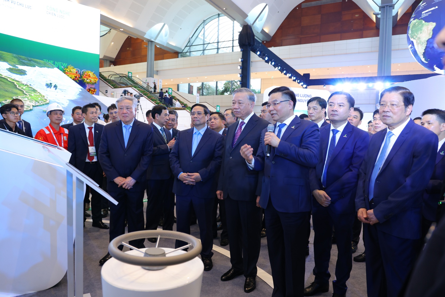 [Chùm ảnh] Petrovietnam long trọng tổ chức Lễ kỷ niệm 50 năm thành lập