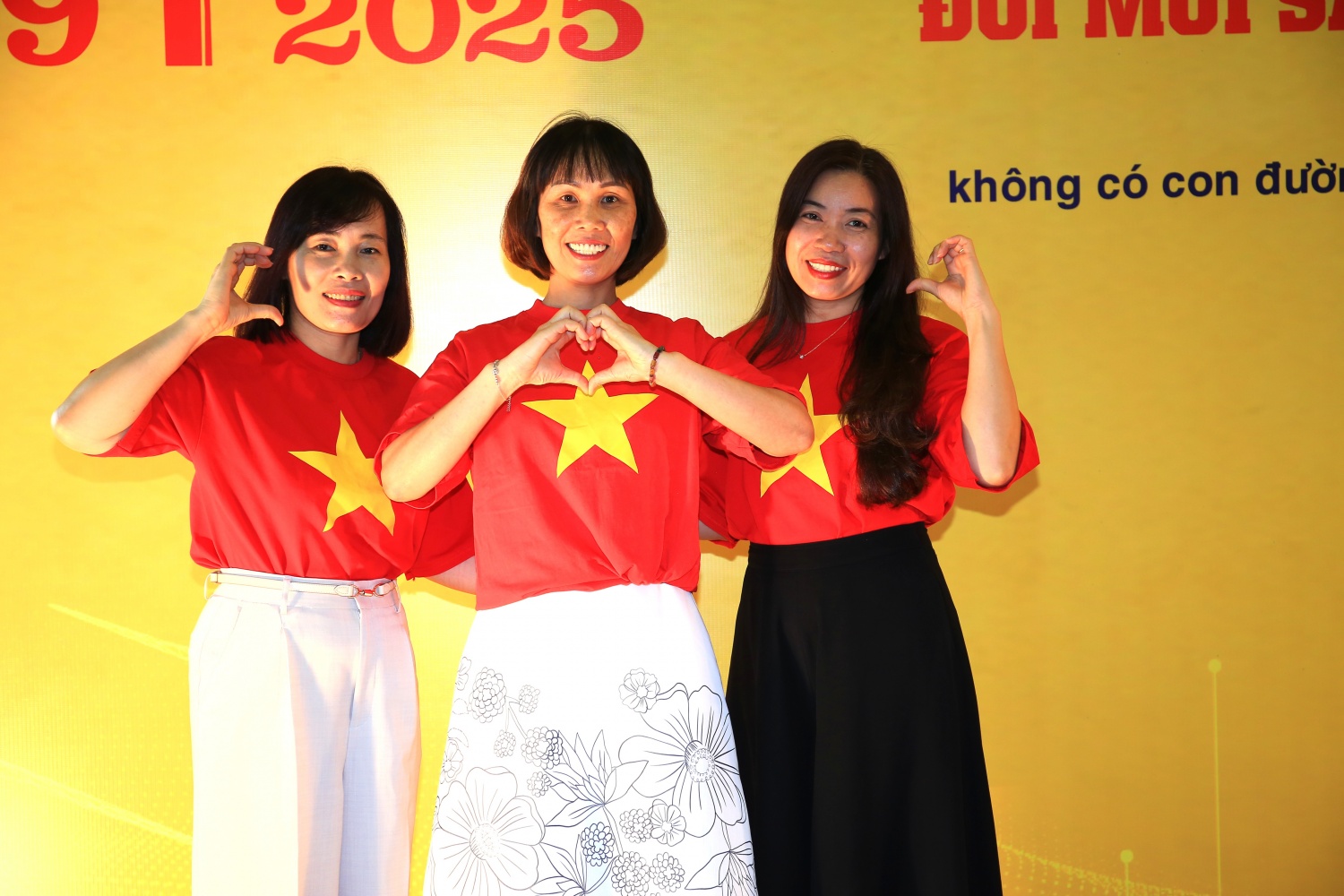 Người lao động Petrovietnam hân hoan đón Tết Độc lập 2025