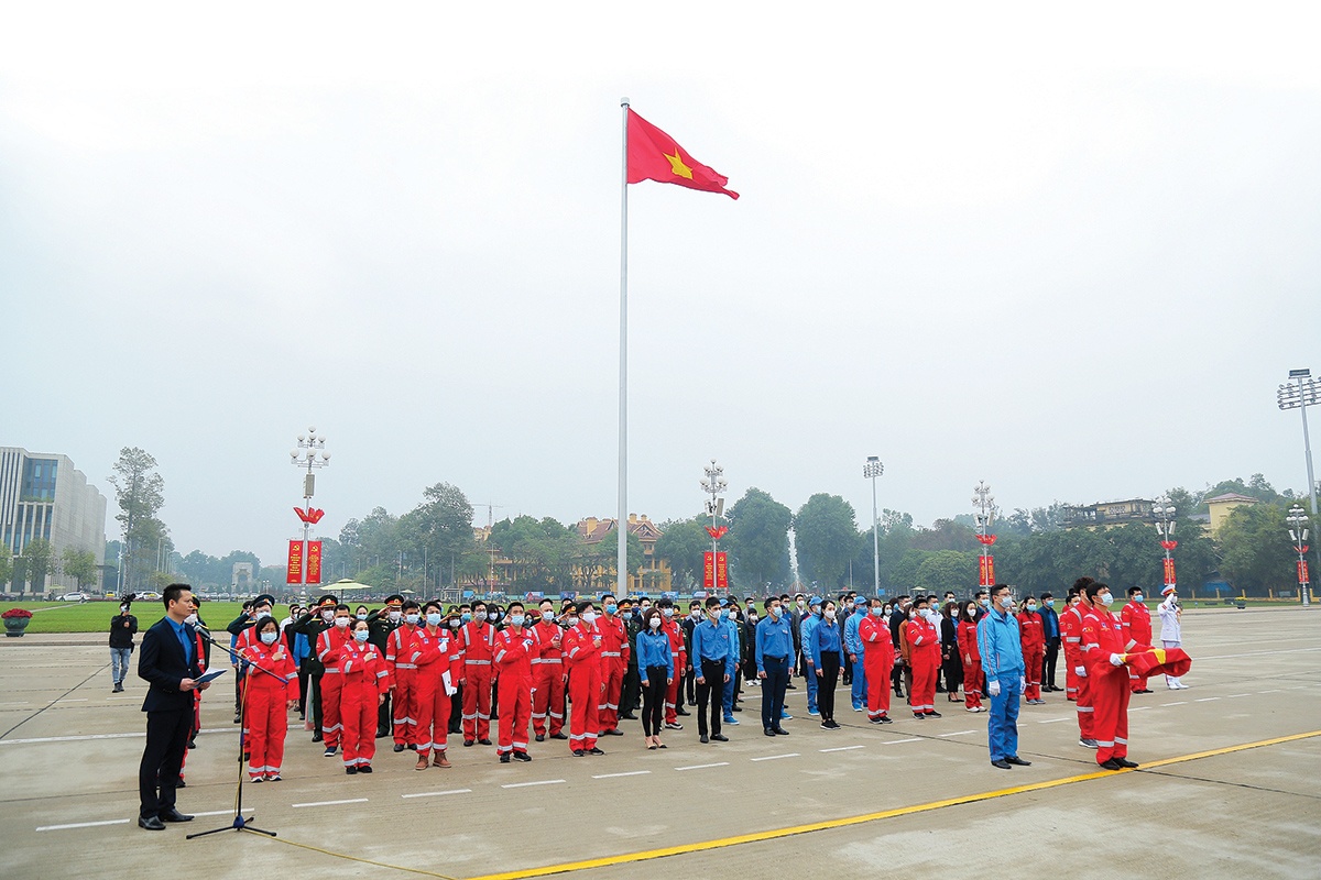 65 năm ngành Dầu khí Việt Nam thực hiện mong ước của Bác Hồ (23/7/1959 - 23/7/2024)  Petrovietnam vững vàng tâm thế viết tiếp những trang sử mới