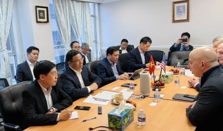 Quyền Bộ trưởng Bộ Công Thương làm việc với Tập đoàn GE về hợp tác năng lượng