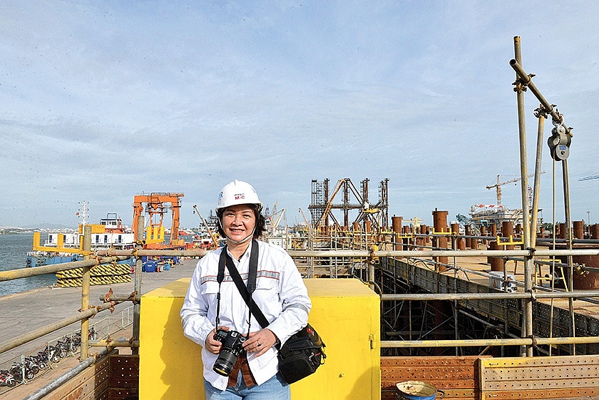 Tự hào theo dấu chân 