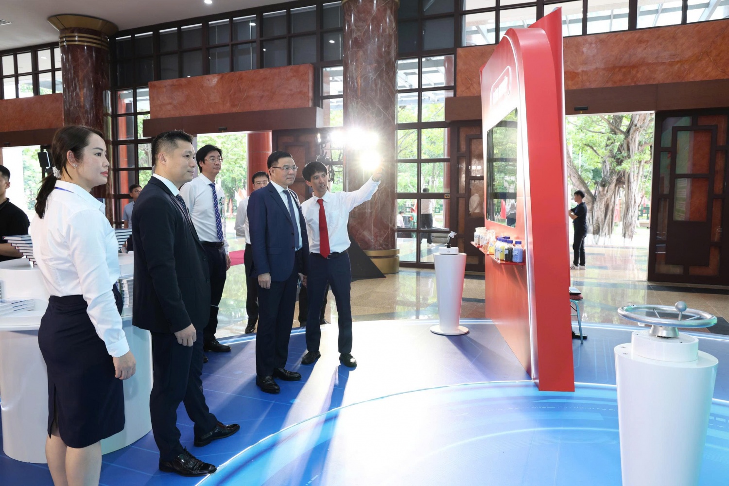 [CHÙM ẢNH] Tự hào gương sáng Petrovietnam: Hội nghị điển hình tiên tiến lần thứ VI (2025-2030)