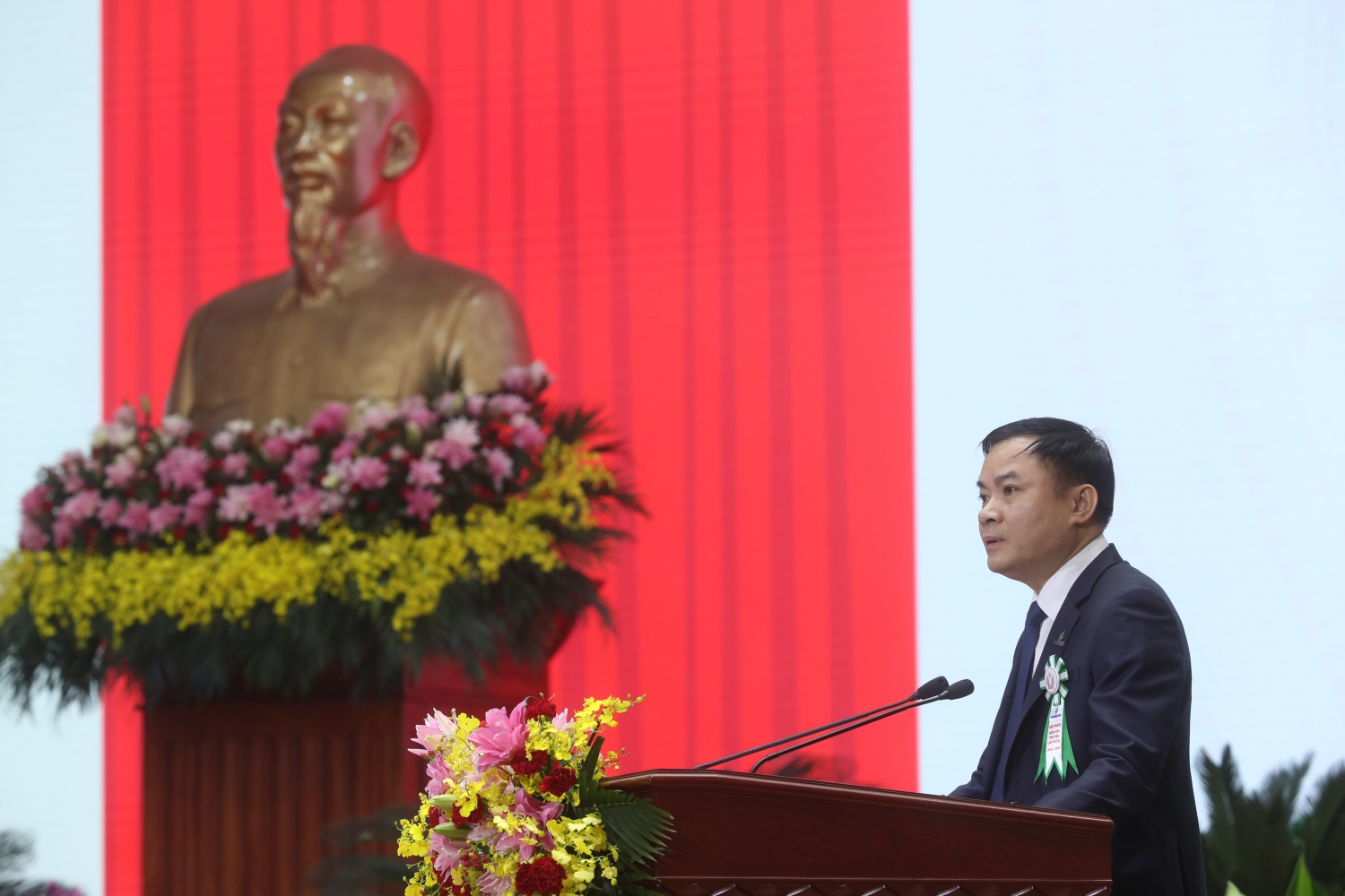 Thi đua yêu nước là minh chứng rõ nét cho sự nỗ lực không ngừng, nét đẹp văn hóa của người lao động Petrovietnam