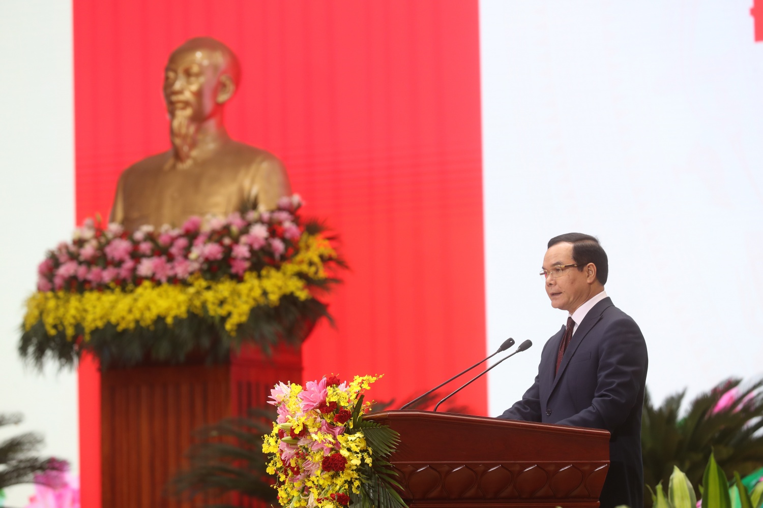 Phát huy truyền thống thi đua yêu nước, hoàn thành xuất sắc các nhiệm vụ của Petrovietnam trong giai đoạn mới