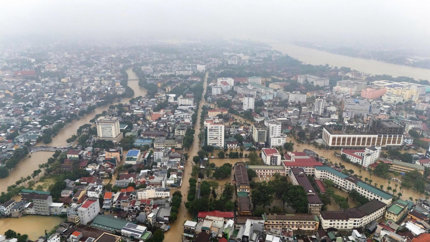 Petrovietnam lan tỏa “Nghĩa tình đong đầy” hướng về đồng bào vùng bão lũ